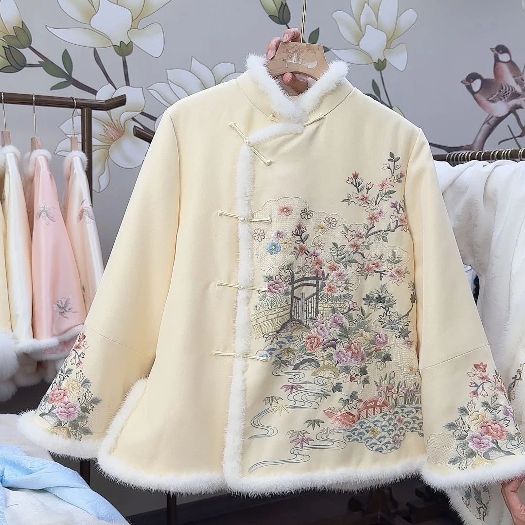 刺绣3号。棉衣。胸围106