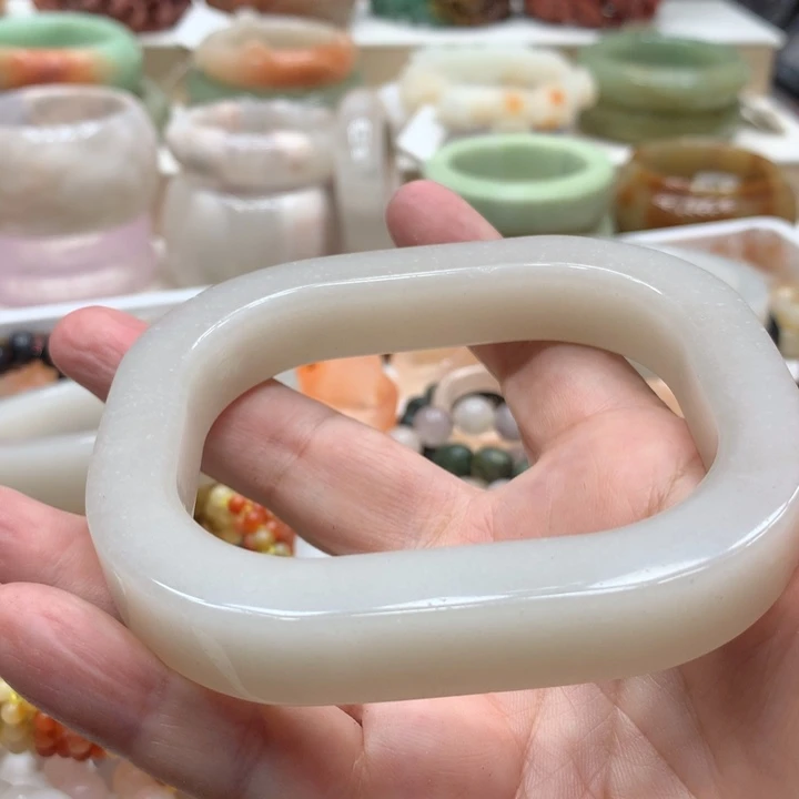 石英质玉Zzzzzzzzzzzz未镶嵌草*