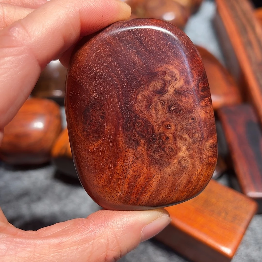 怀****染料紫檀（血檀）赞比亚