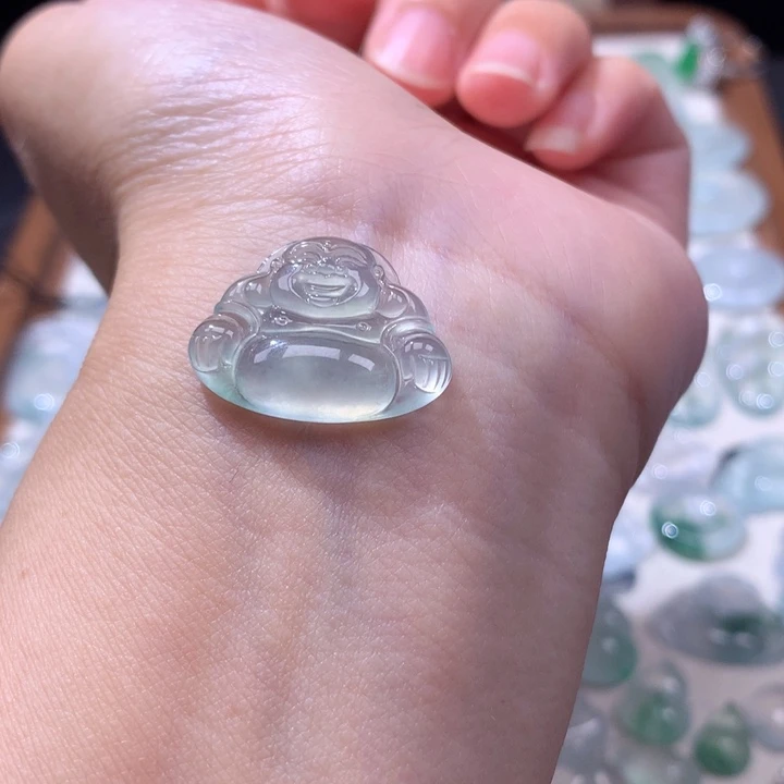 颈饰未镶嵌翡翠高冰晴底佛公