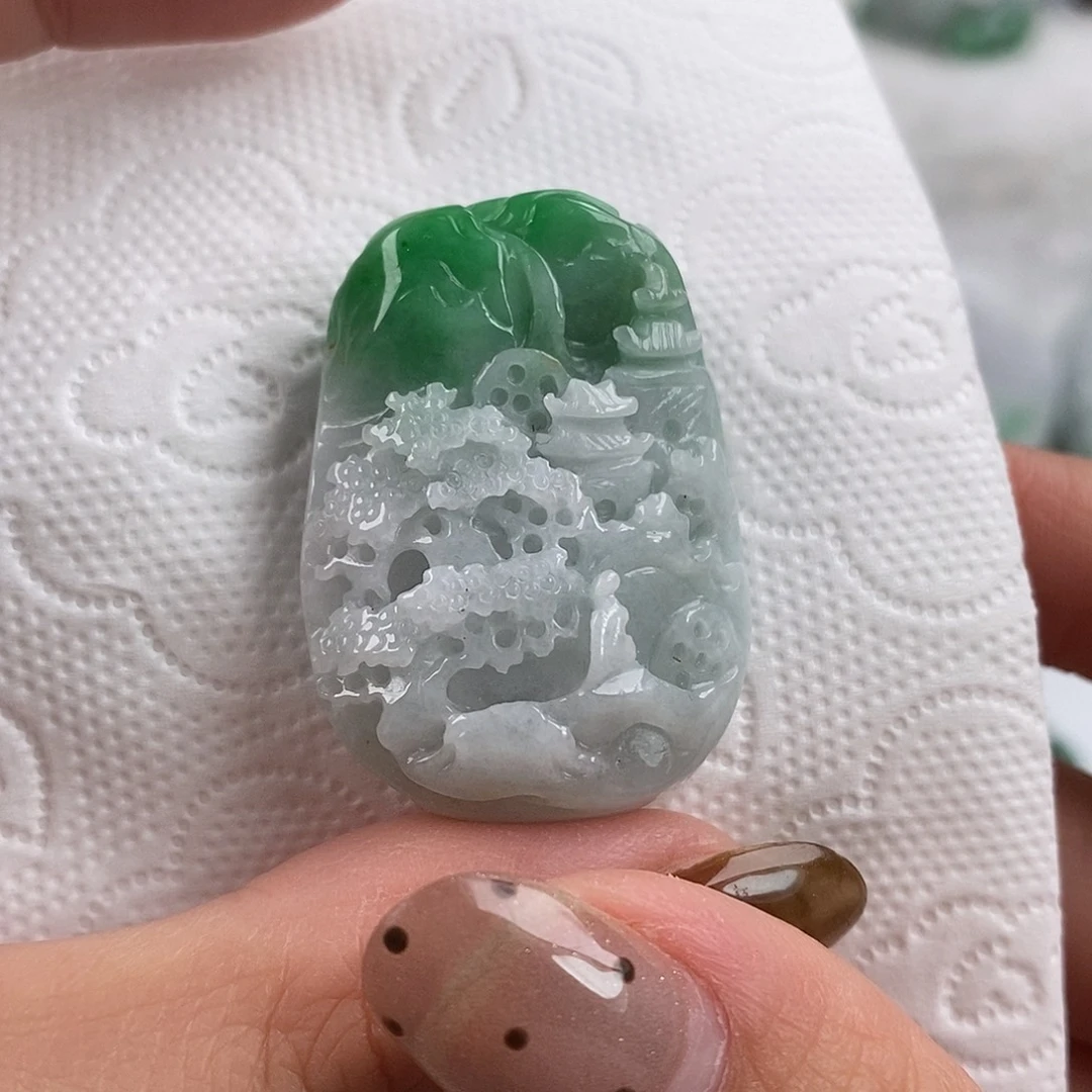 翡翠未镶嵌颈饰翡翠