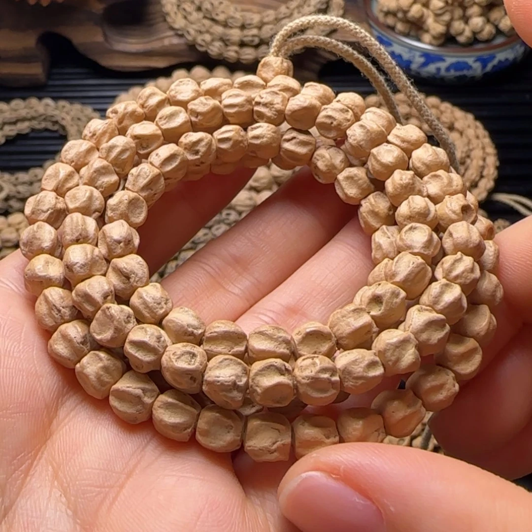 【闪购商品】吊坠柏香籽/百香籽旧**.