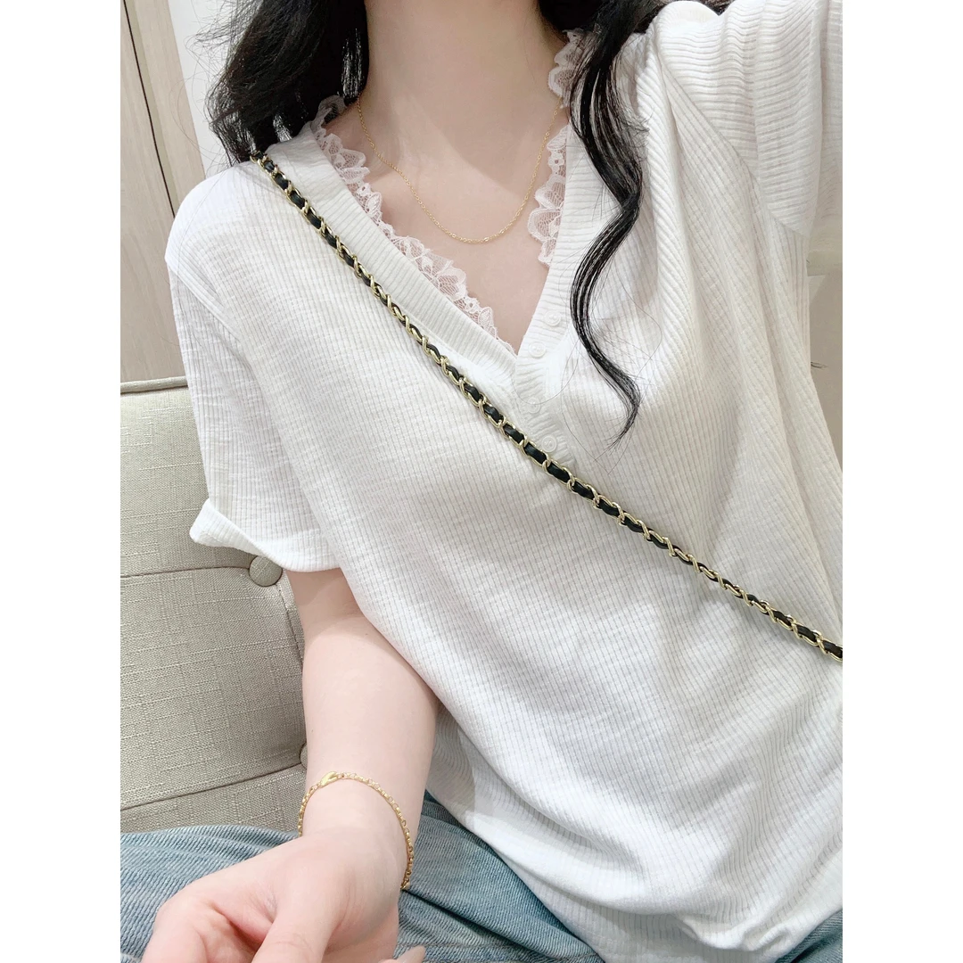 白色V领拼接蕾丝螺纹短袖T恤女夏季新款显瘦设计感小个子短款上衣