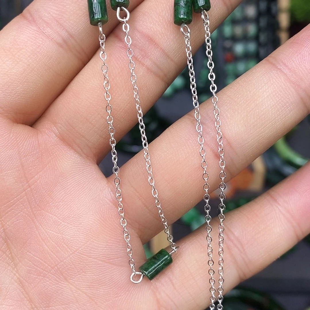 颈饰银S925镶嵌翡翠漂亮美眉