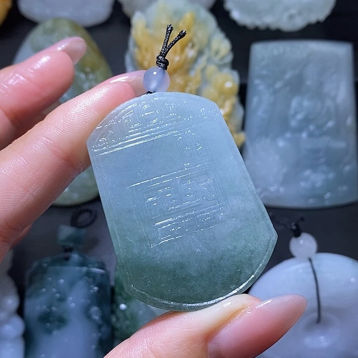 定制翡翠未镶嵌翡翠