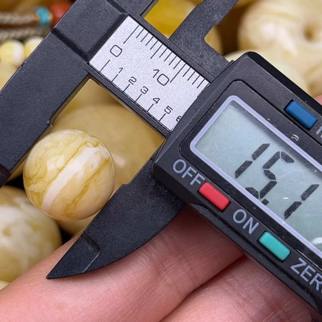 未镶嵌蜜蜡裸石蜜蜡