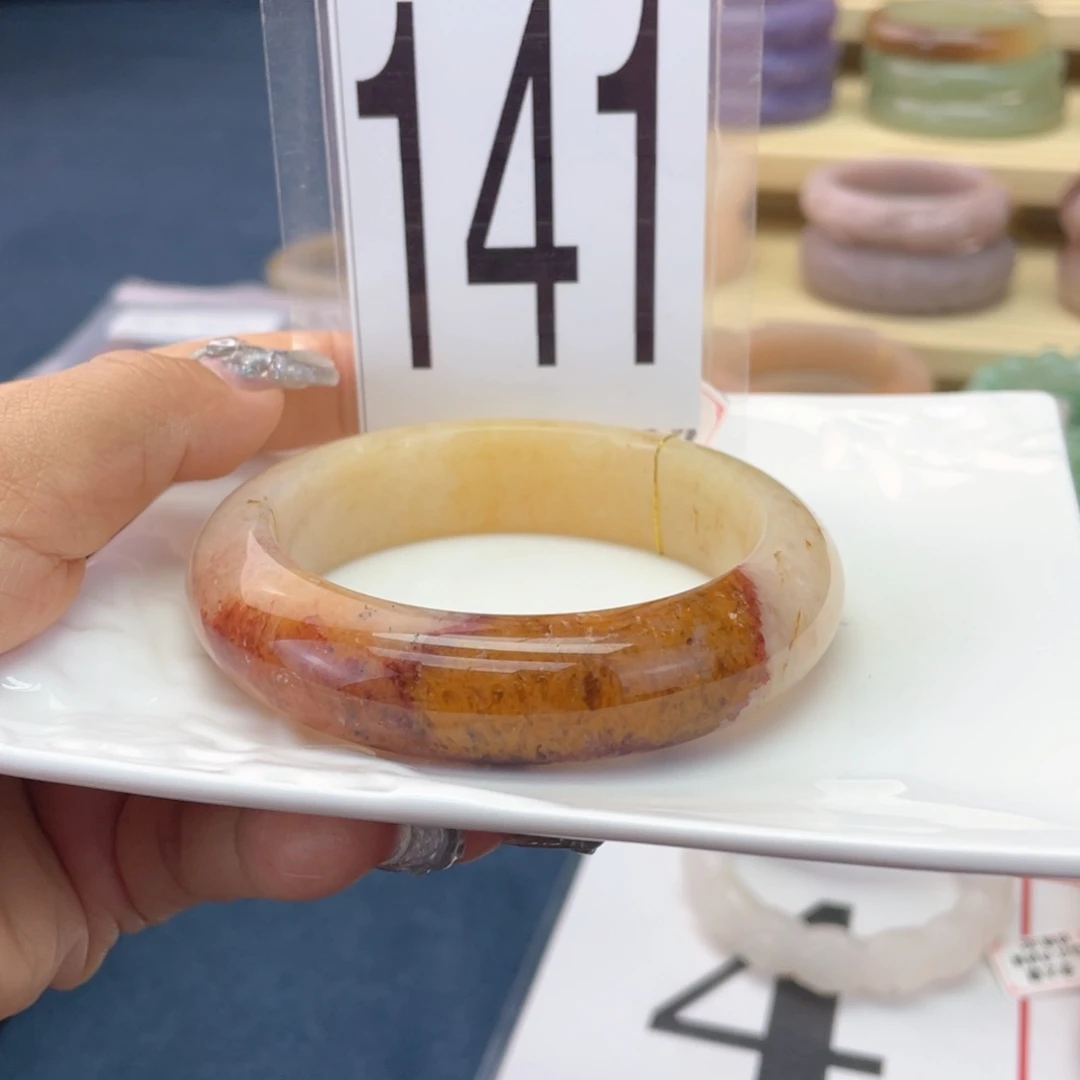 石英质玉未镶嵌手镯