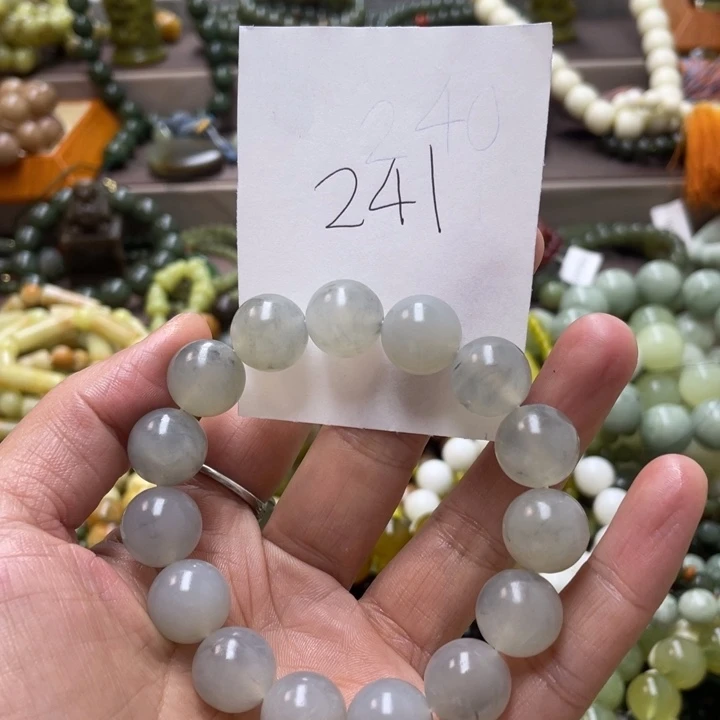 未镶嵌透闪石-蛇纹石玉手链