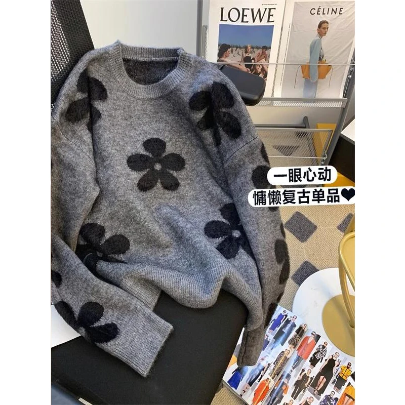 灰色设计感小众花朵针织衫女复古慵懒风软糯套头毛衣松弛感上衣秋