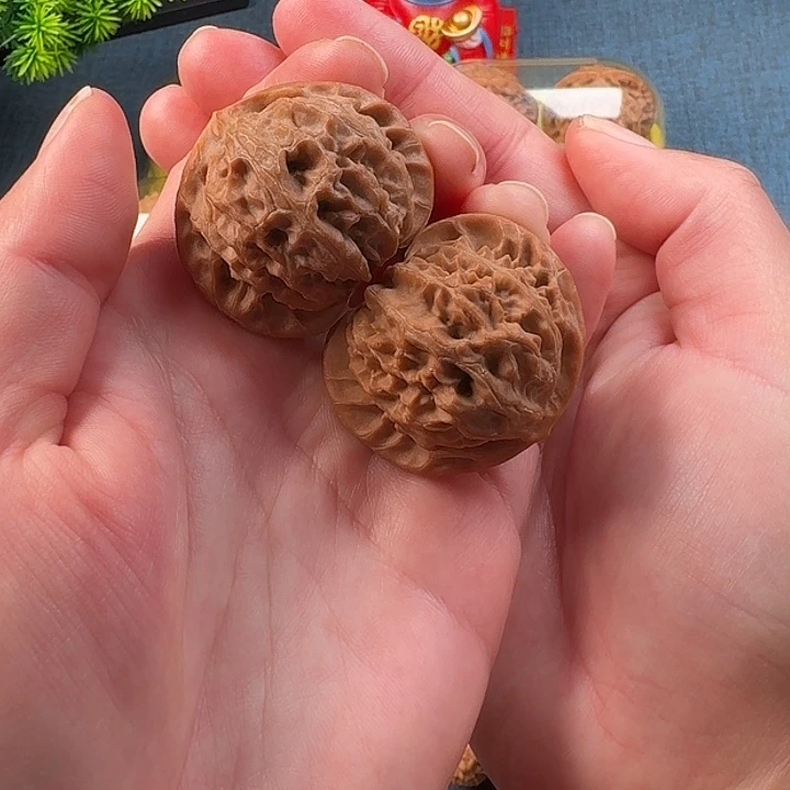 文玩核桃把件宫灯40+