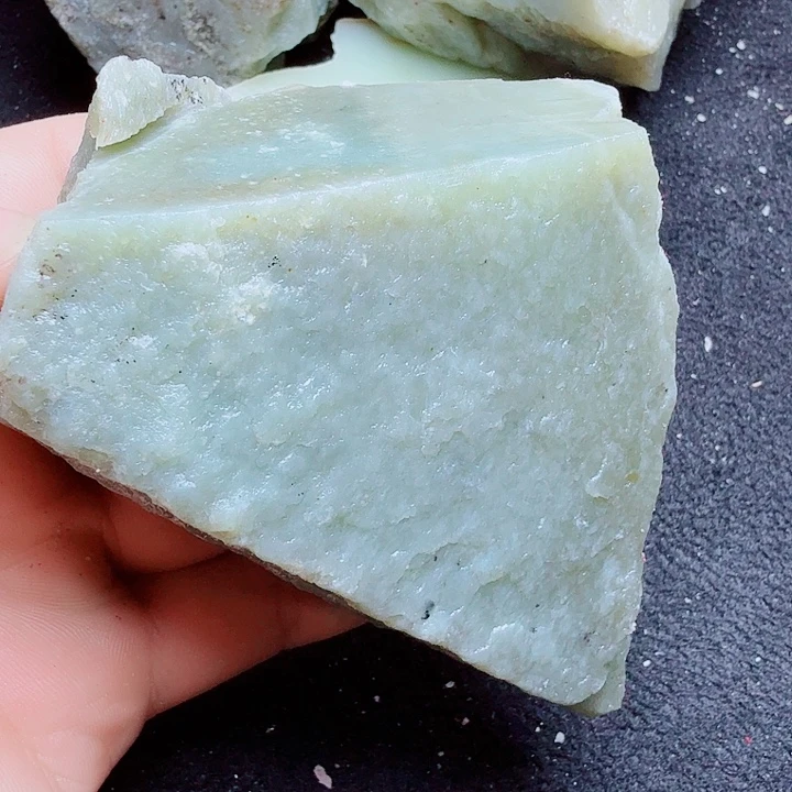 未镶嵌和田玉（糖玉）珠宝半成品