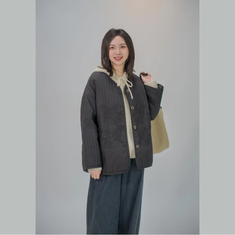 【且听风吟】0511283文艺棉V领重工刺绣厚款保暖棉服 衣长71胸围124