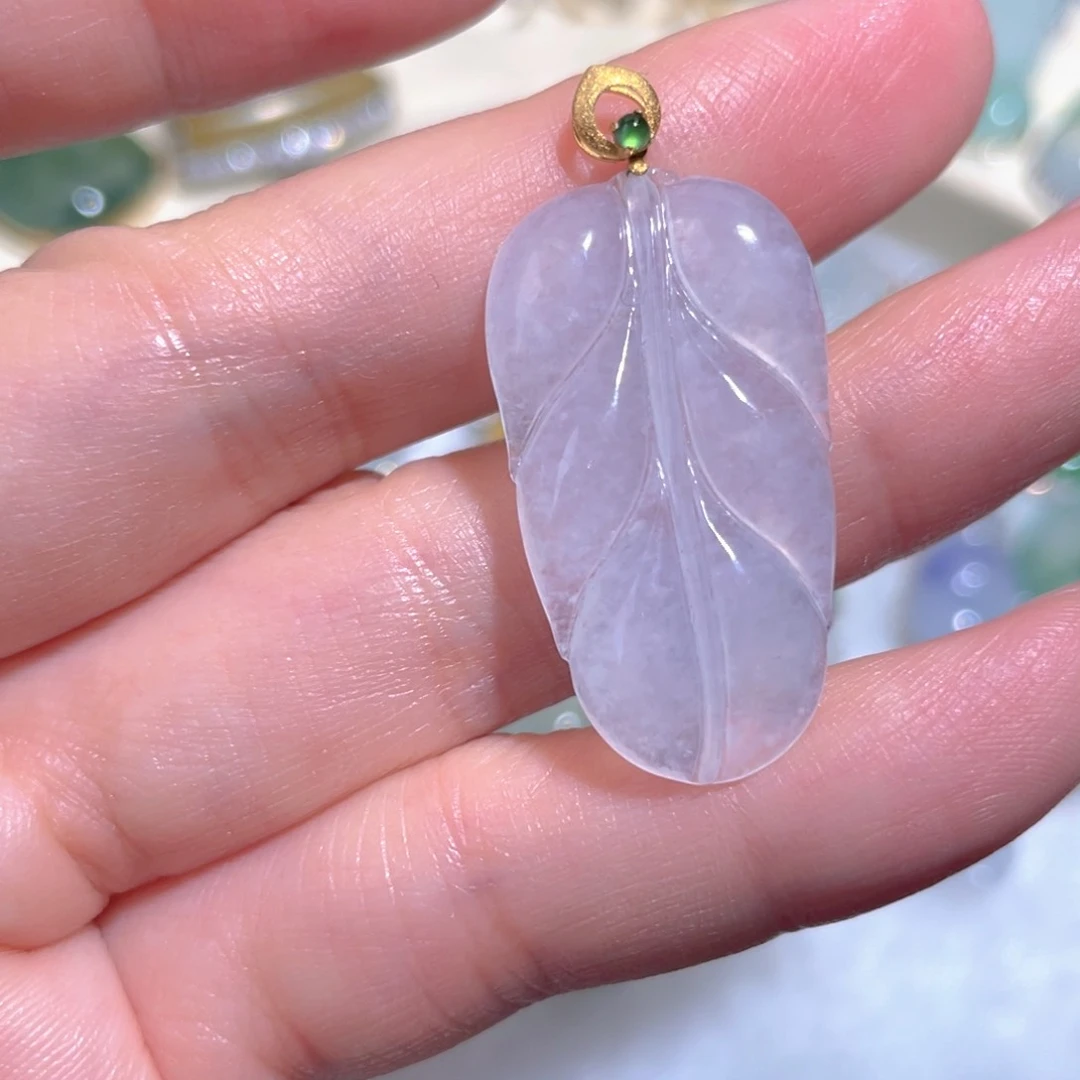 翡翠颈饰18K金镶嵌翡翠