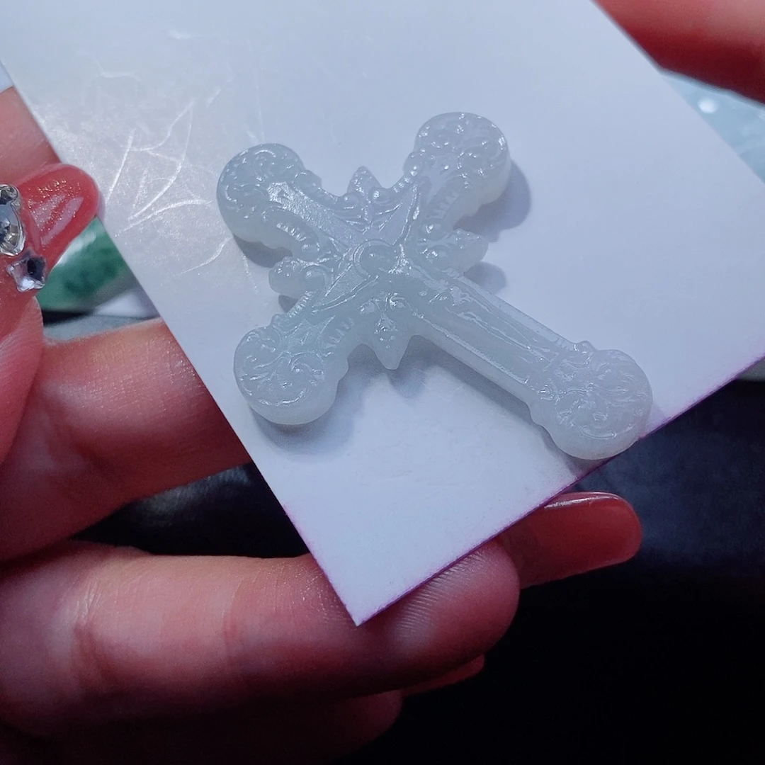 未镶嵌定制翡翠翡翠