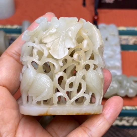 龙***和田玉未镶嵌颈饰