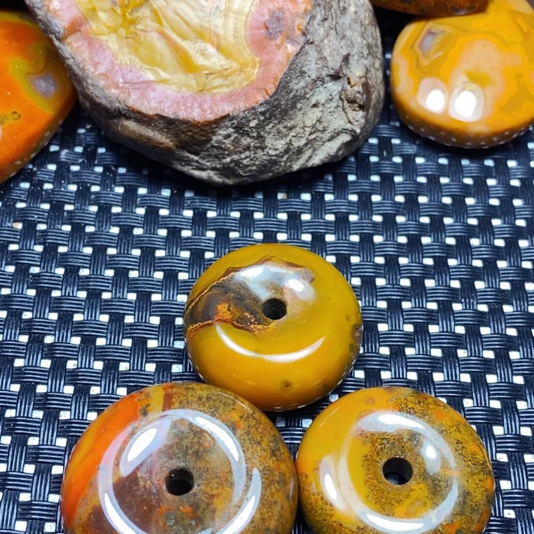 未镶嵌颈饰玛瑙/玉髓家***虎