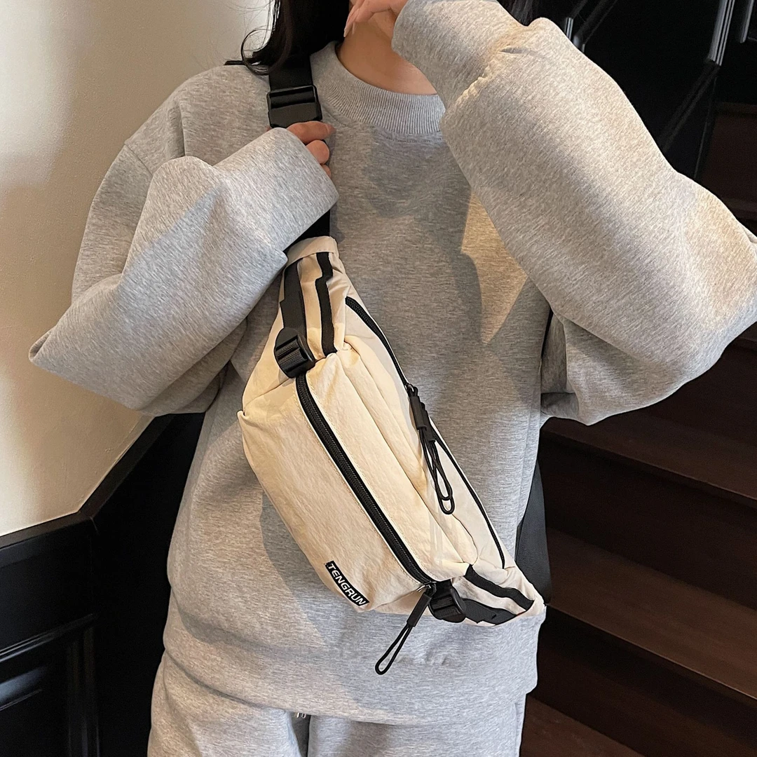 胸包女式轻便运动风斜挎包女通勤百搭骑行小挎包女生韩系风尼龙包