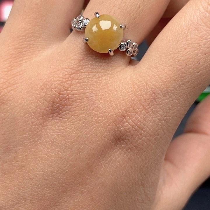 翡翠未镶嵌戒指戒指