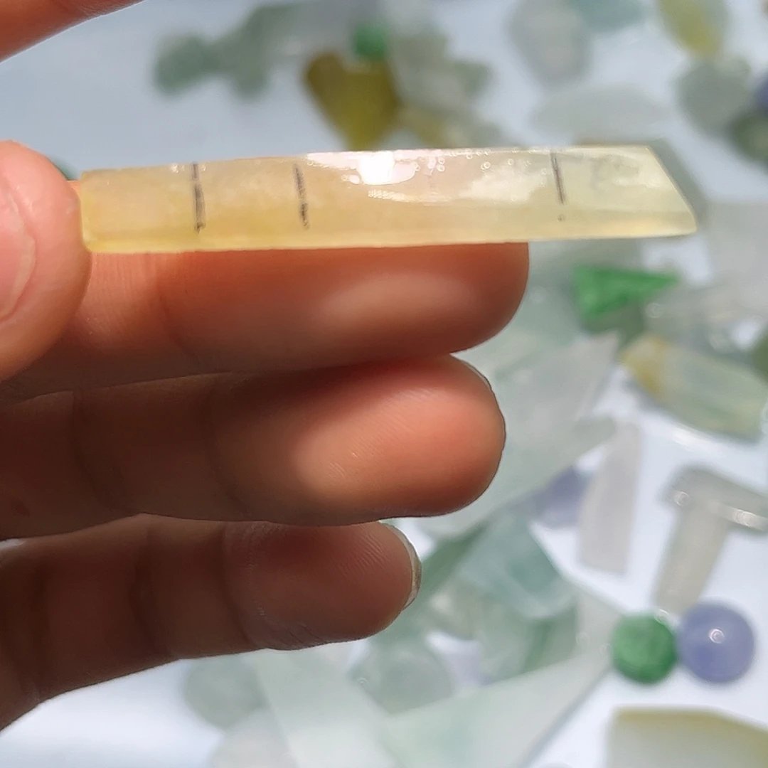 翡翠未镶嵌颈饰hhhh