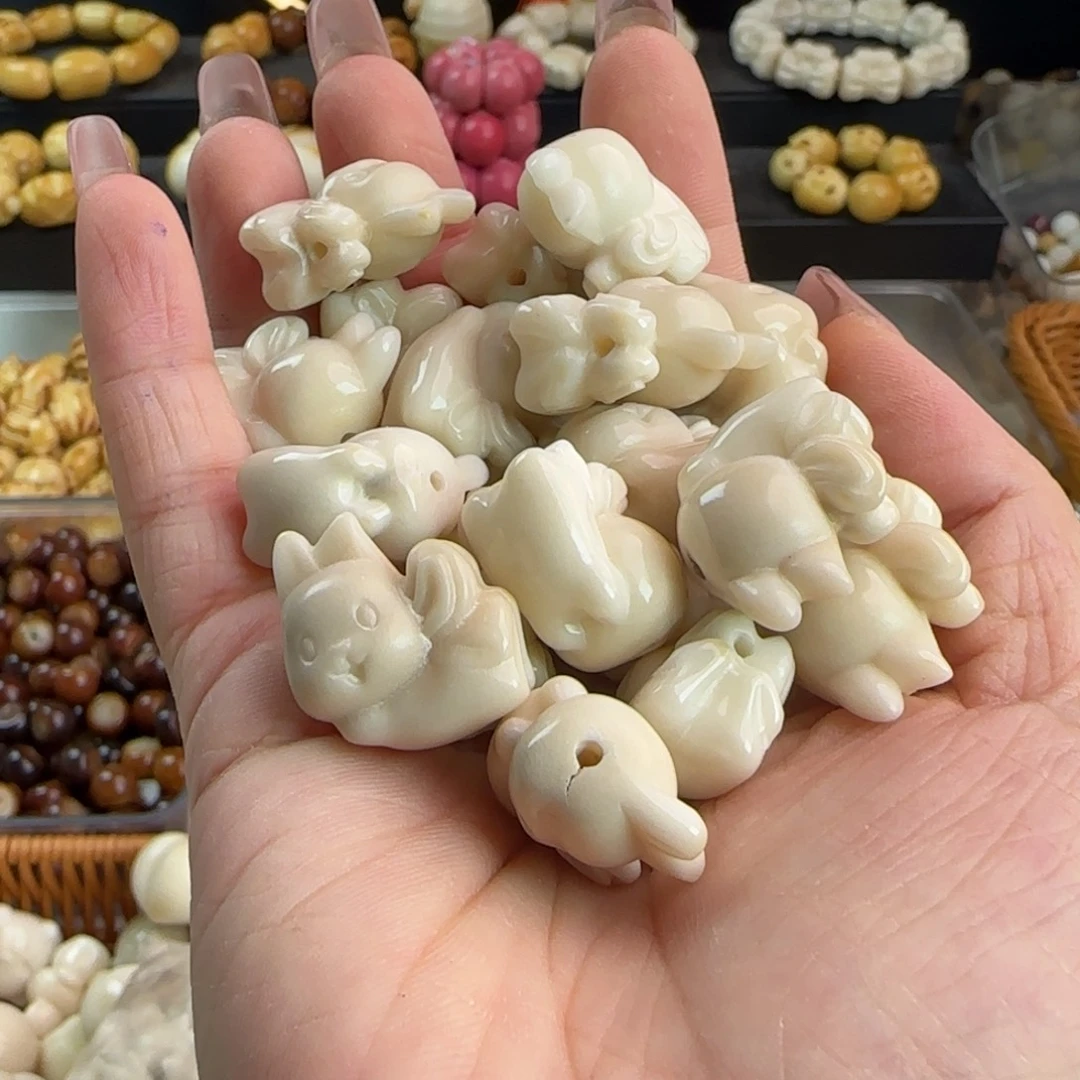 吊坠菩提根/象牙果通货牙果飞天兔2颗