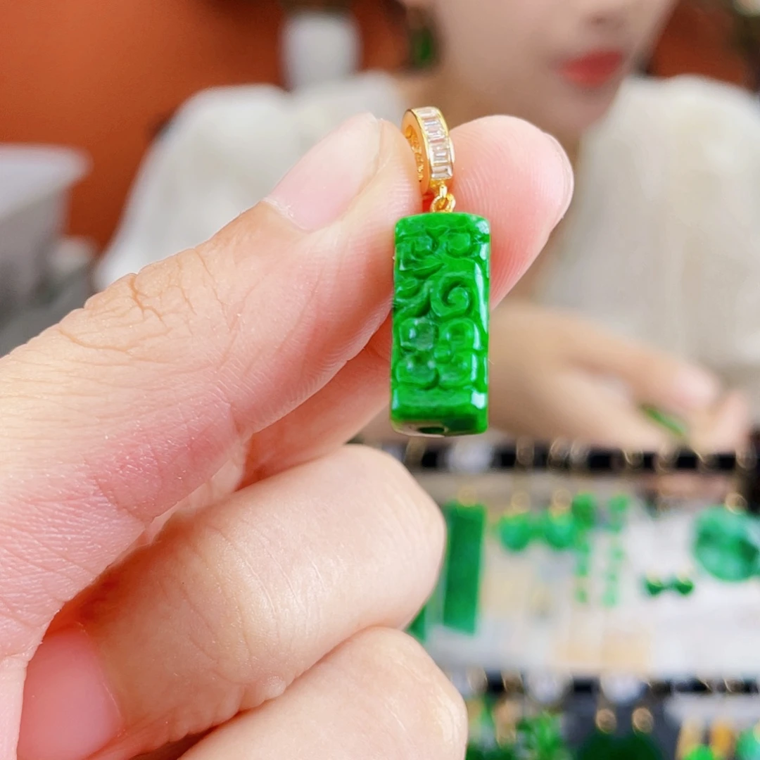 未镶嵌翡翠耳饰饰品