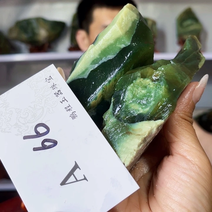 岫玉未镶嵌原料原料