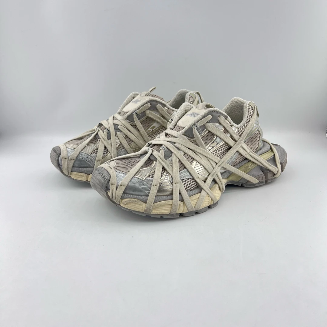 95新 Balenciaga/巴黎世家 41码/3XL绑带款老爹鞋/11612048