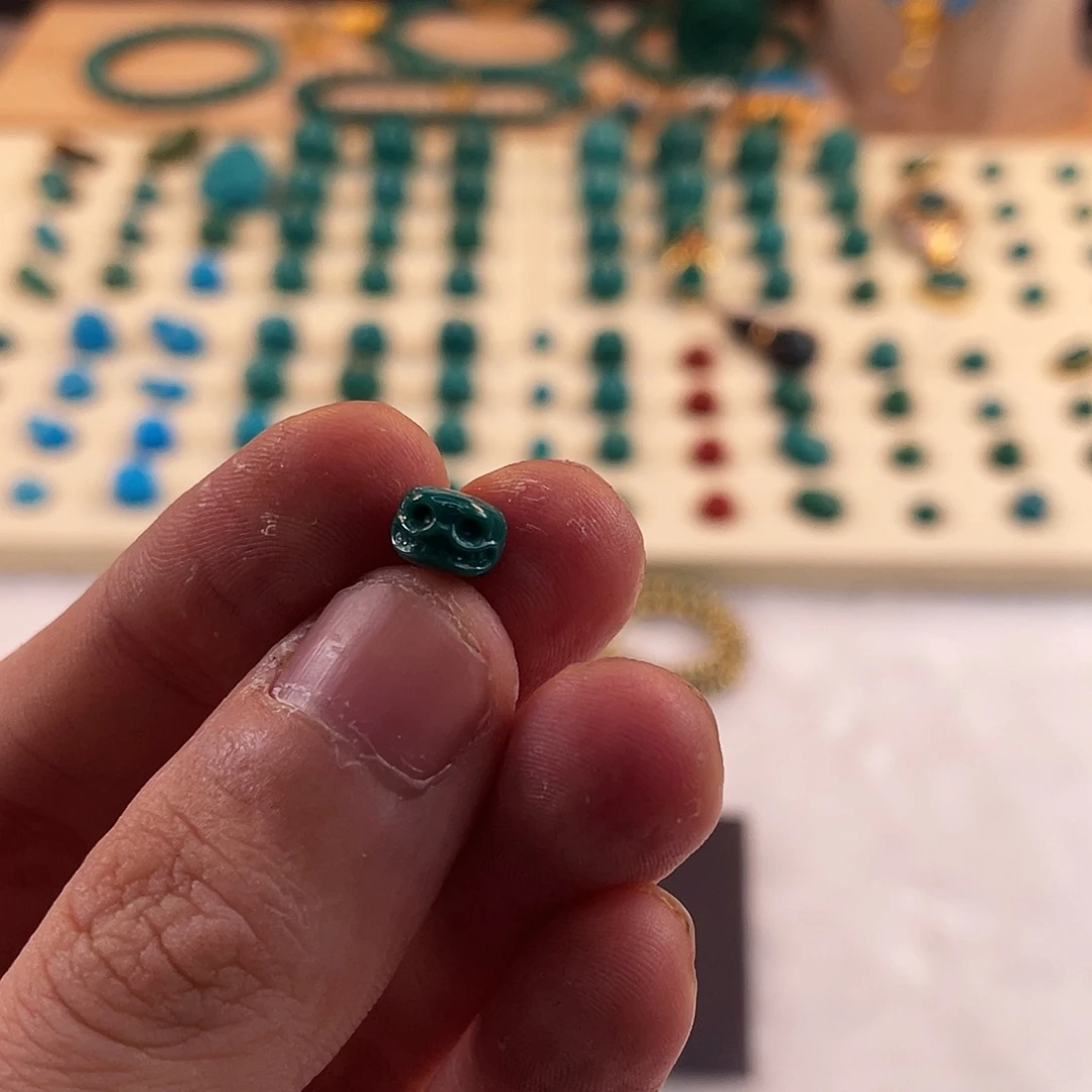 绿松石未镶嵌耳饰