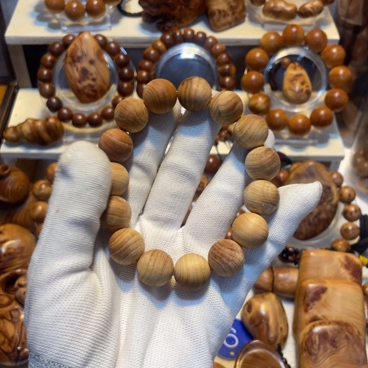 柏木太行崖柏黄金底1.5毛珠