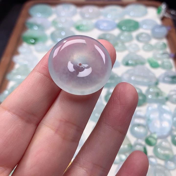 翡翠未镶嵌颈饰冰种平安扣