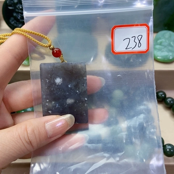 未镶嵌和田玉挂件