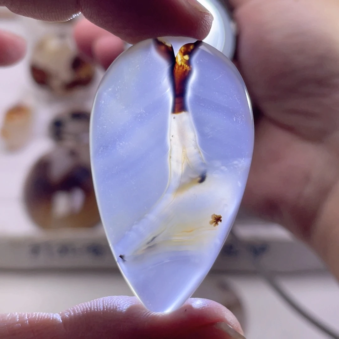 玛瑙/玉髓未镶嵌珠宝奇石