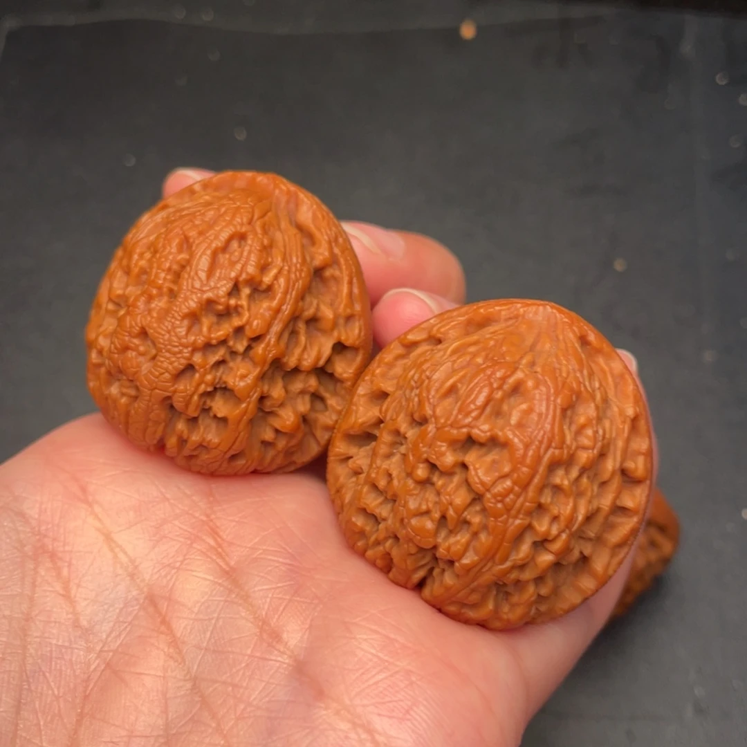 文玩核桃吊坠秦岭野生文玩核桃