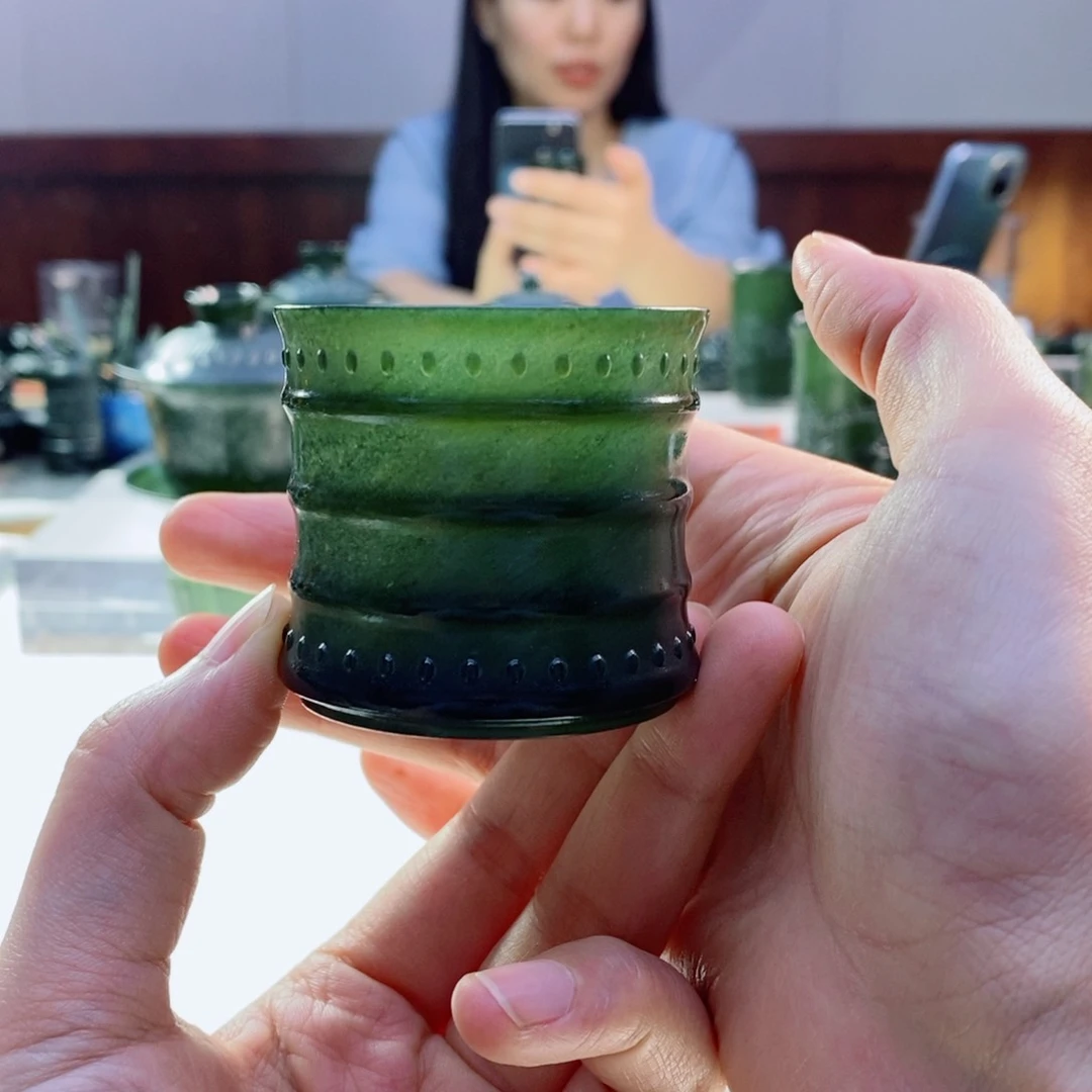 未镶嵌和田玉（青玉）摆件