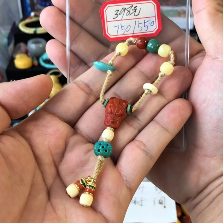 蜜蜡珠宝奇石未镶嵌