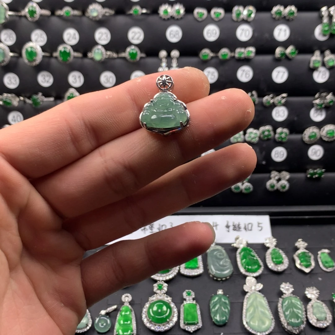 翡翠未镶嵌颈饰吊坠