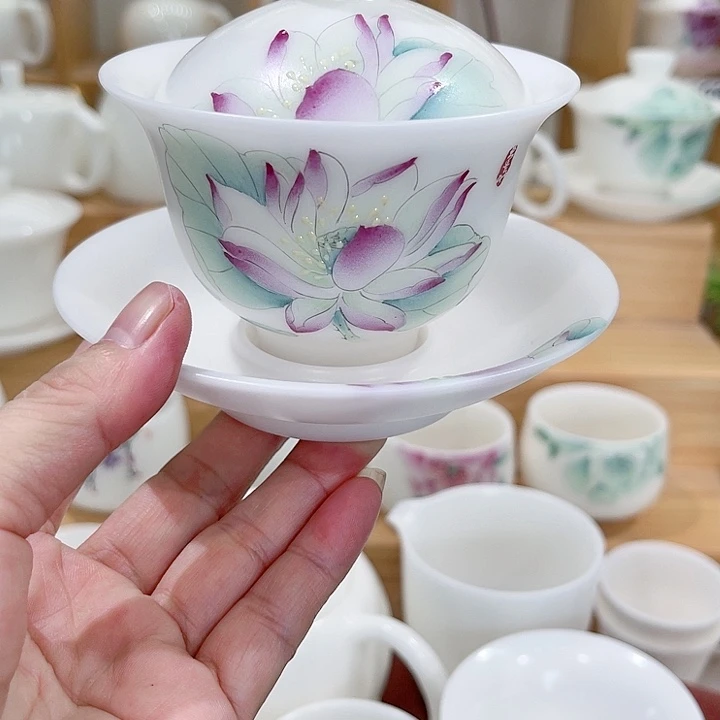 盖碗素烧手绘莲花盖碗130