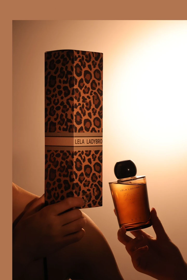 本色恩魅惑小姐香型无火香薰室内家用持续卧室留香厕所室内香氛