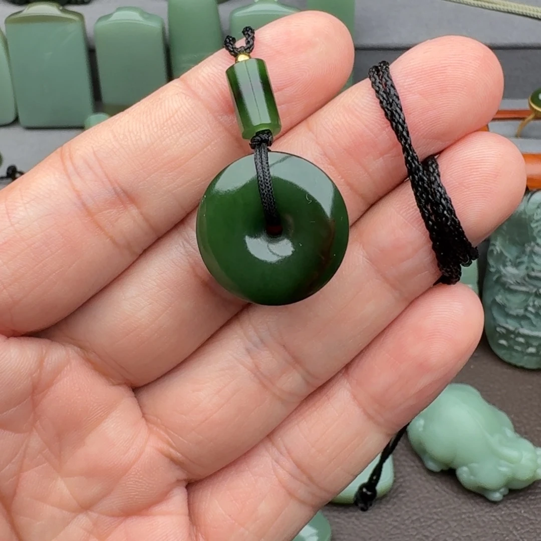 和田玉（碧玉）未镶嵌颈饰