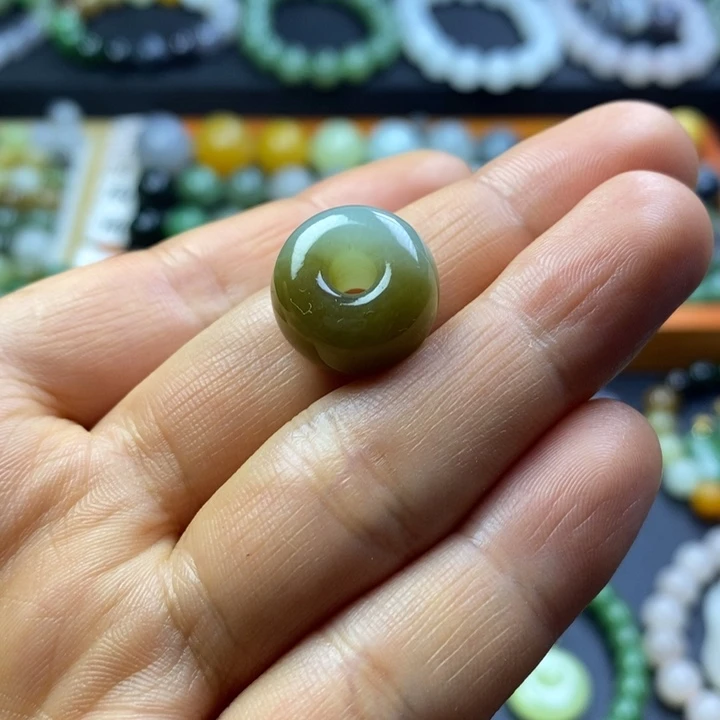 和田玉未镶嵌珠宝半成品糖青轮胎珠卡16