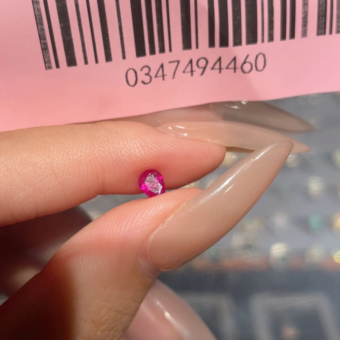 大***青裸石定制未镶嵌红宝石