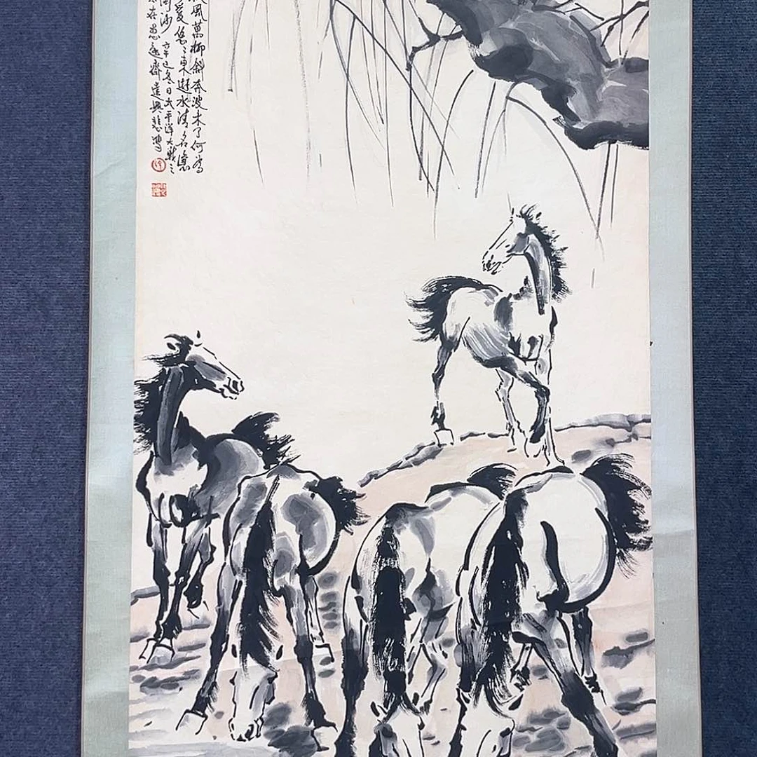 隔空玻璃幕柱设计成两扇玻璃看台玻璃隔