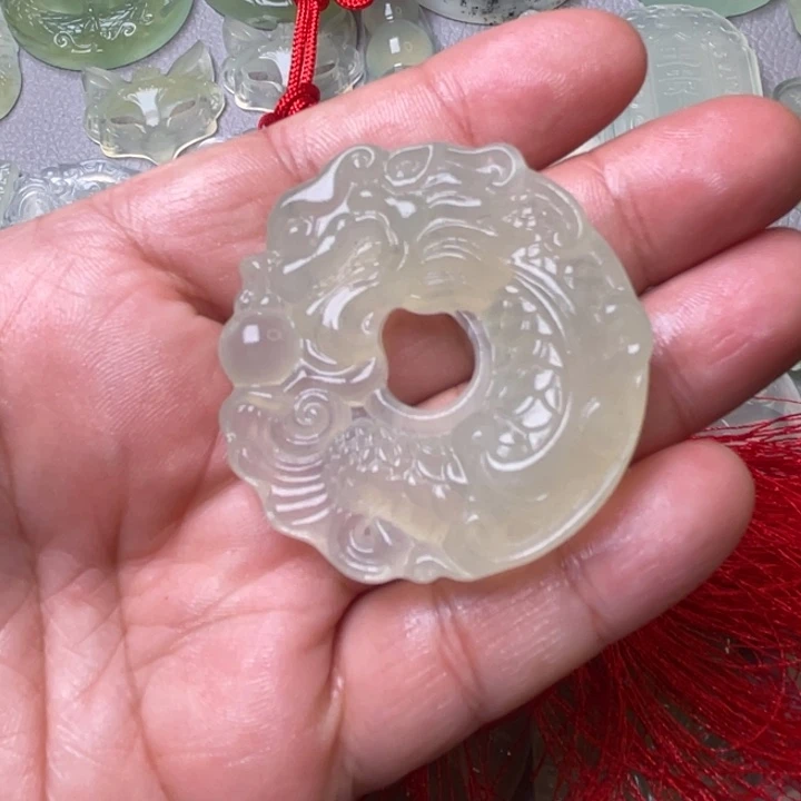 岫玉吊坠(赠链)未镶嵌浮*
