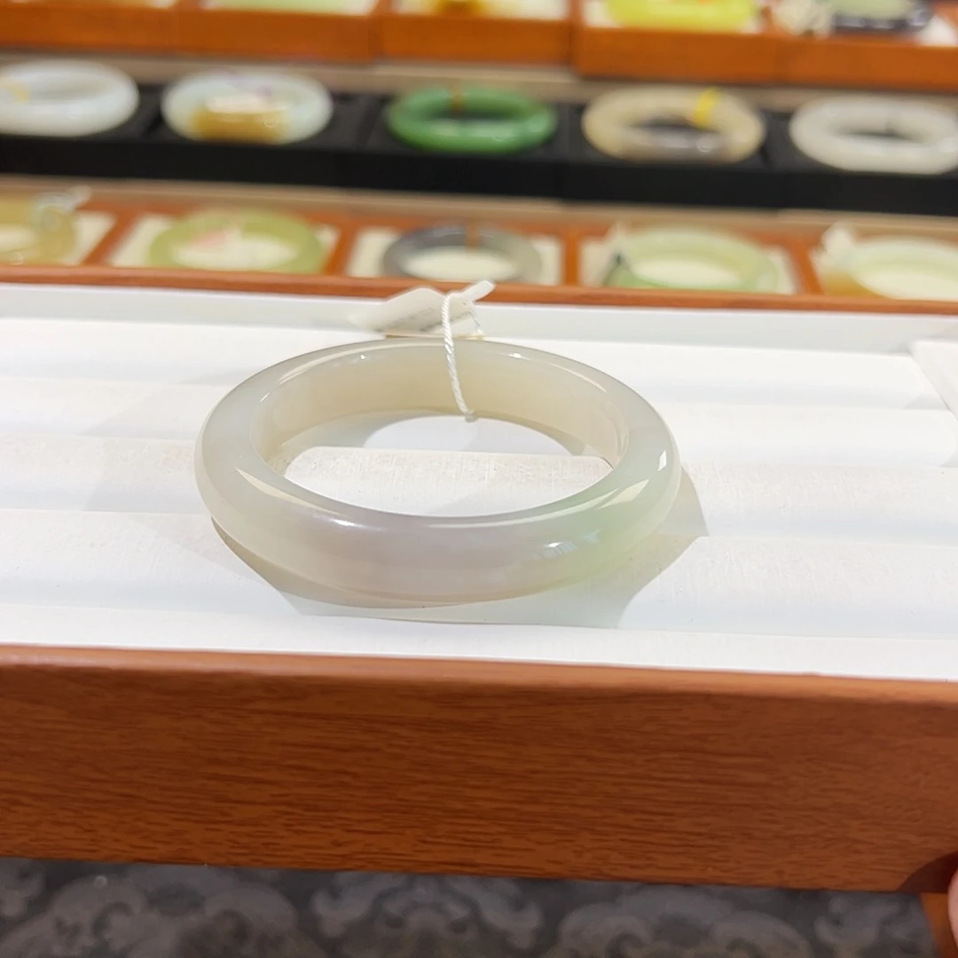 和田玉手镯未镶嵌   【三色紫翠】