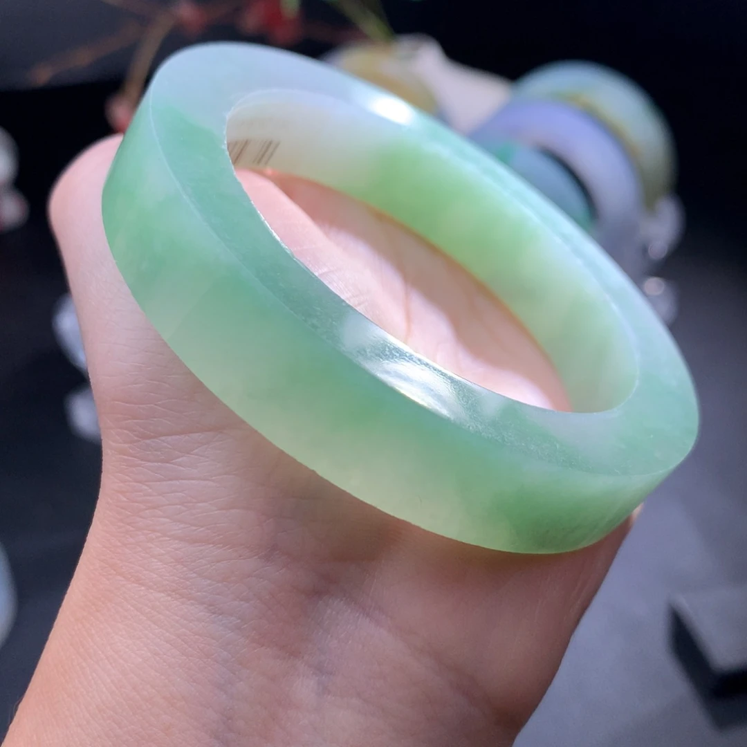未镶嵌冰芙蓉翡翠手镯定制翡翠