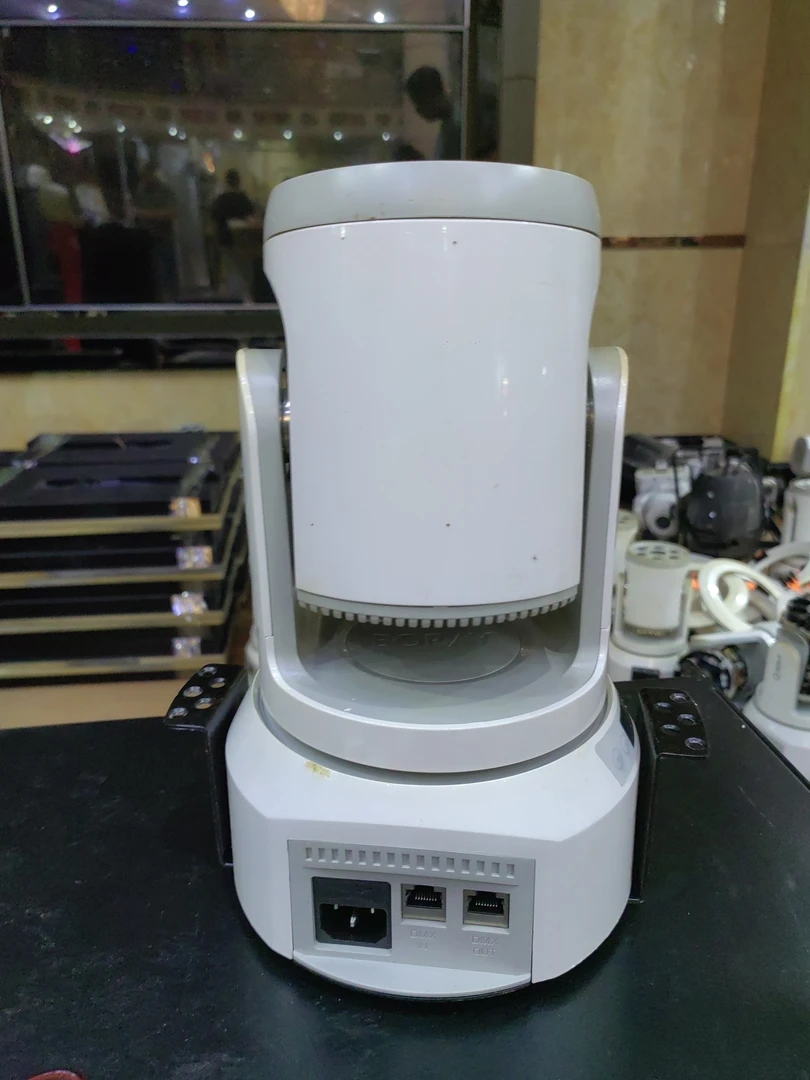 8新  KTV摇头灯一盏 不管好坏（不包邮）