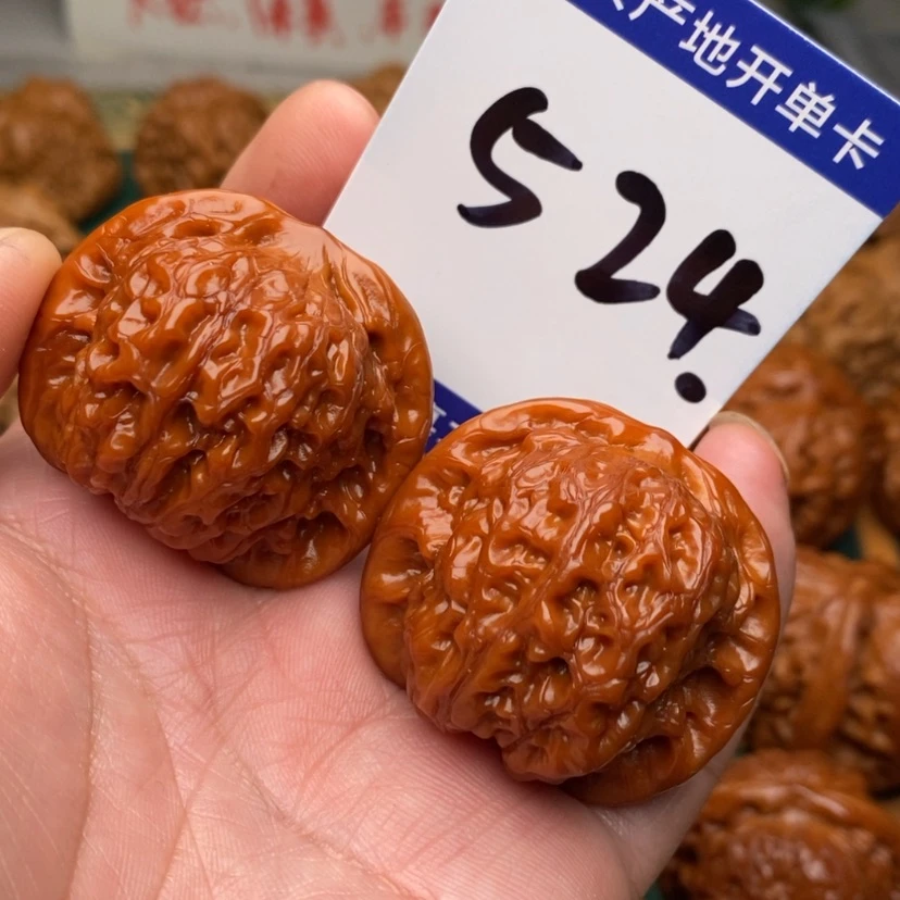 【闪购商品】文玩核桃把件心*血麒麟39