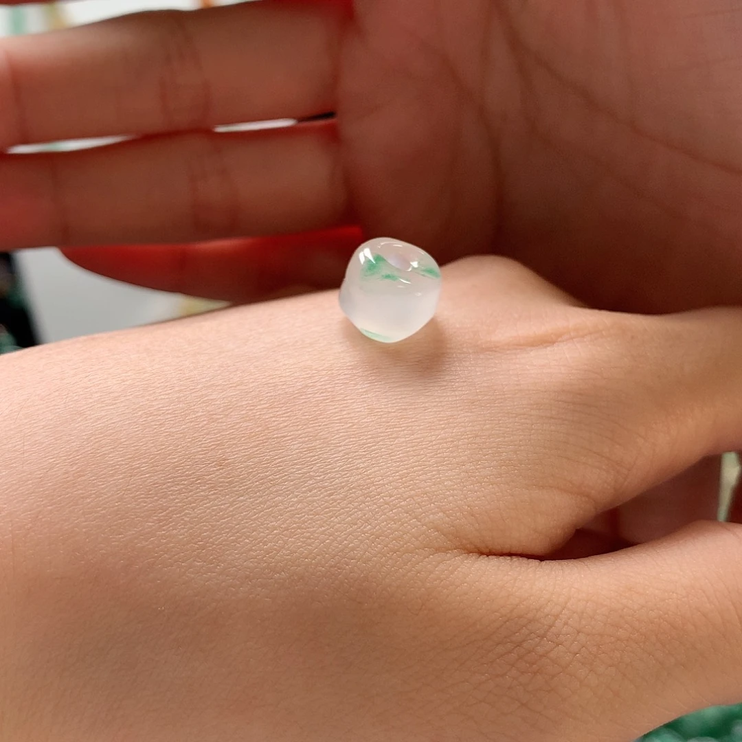 安***妮石英质玉未镶嵌吊坠