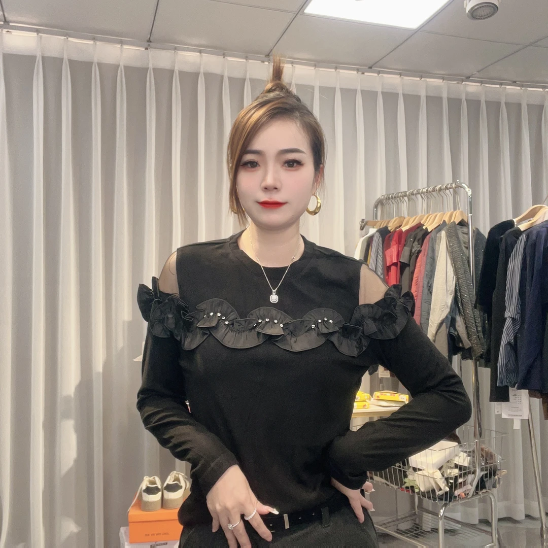 大美小美 长袖拼接常规款常规圆领字母T恤有弹力Oversize风