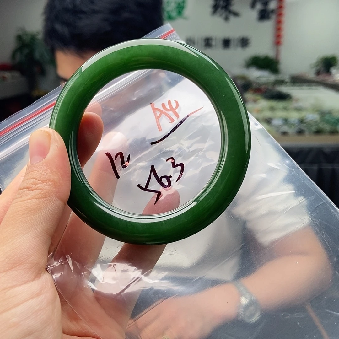 和田玉未镶嵌手镯颜色多样性发拍一发一